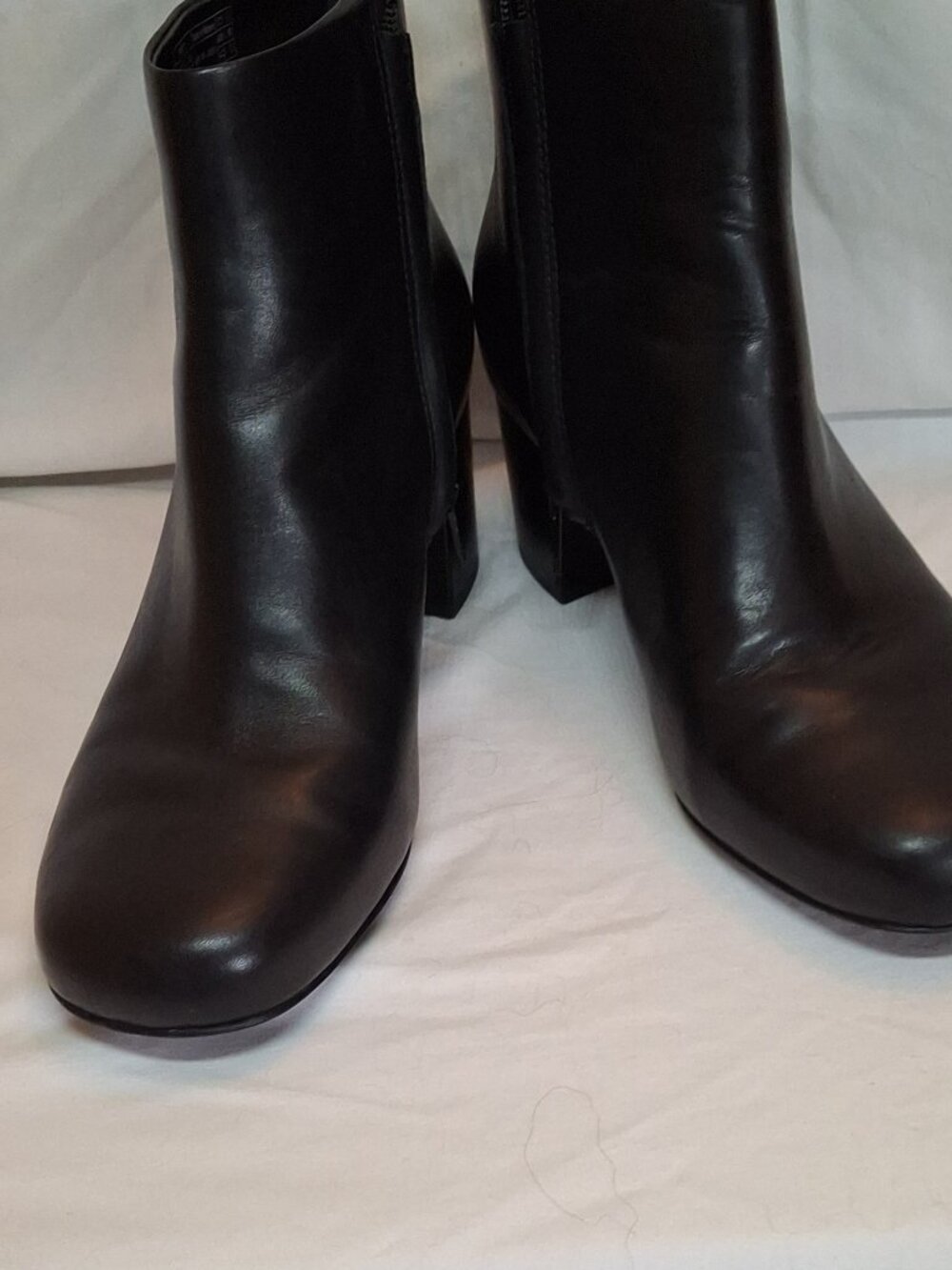 Vionic Sibley Black Leather Ankle Bootie Water Repellent Women's US 8.5 EU 39